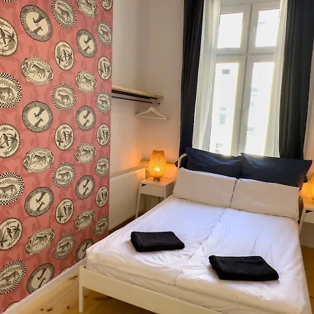 Urban Jungle Apartment Berlin