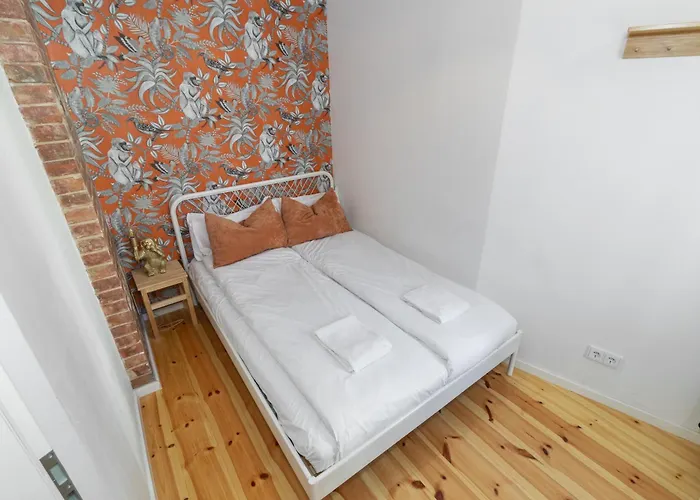 Urban Jungle - Designer In The Heart Of Friedrichshain * ברלין